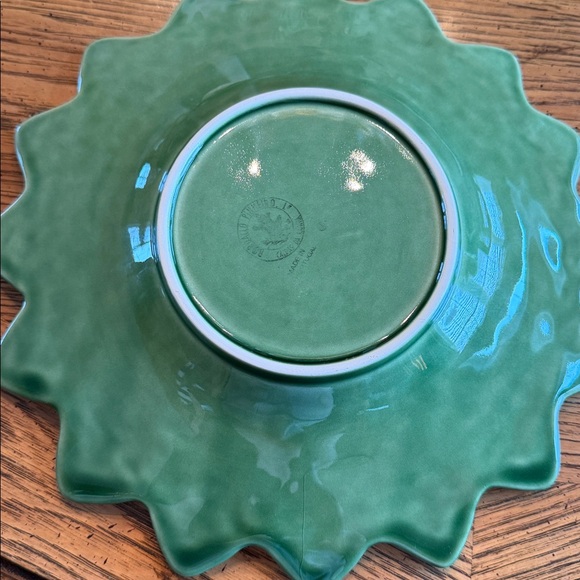 Bordallo Pinheiro Collectible RETIRED Lemon leaf ScallopedPattern Mint Condition - Picture 4 of 6